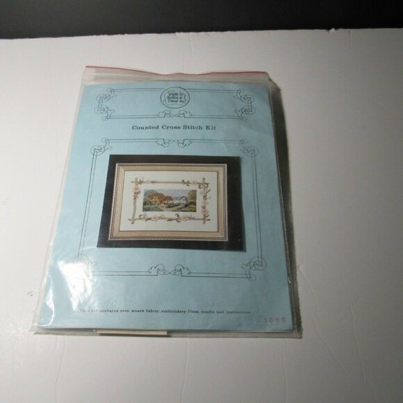 Cross Stitch Kit English Cottage Garden Dogwoods - Picture 5 of 7